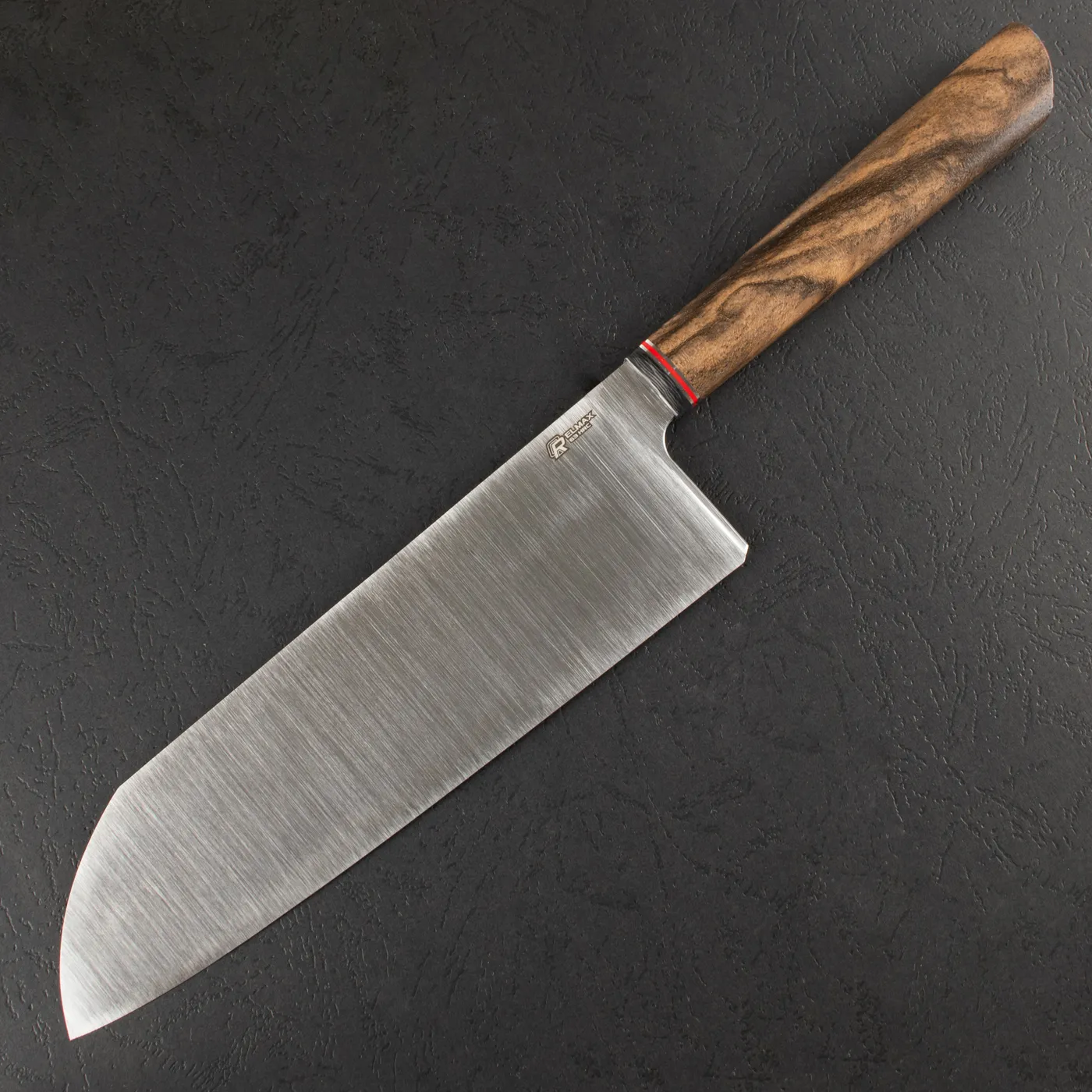 Фото Нож Сантоку Quorus 200 Elmax на официальном сайте производителя QUORUS