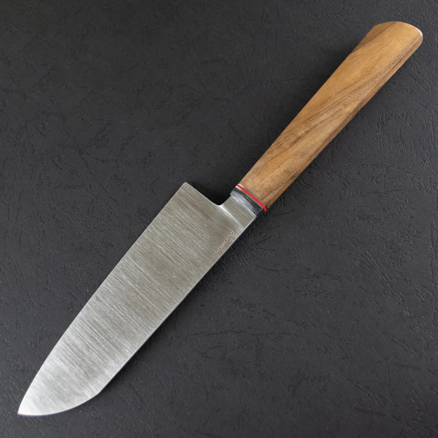 Фото Нож Сантоку Quorus 160 Elmax на официальном сайте производителя QUORUS