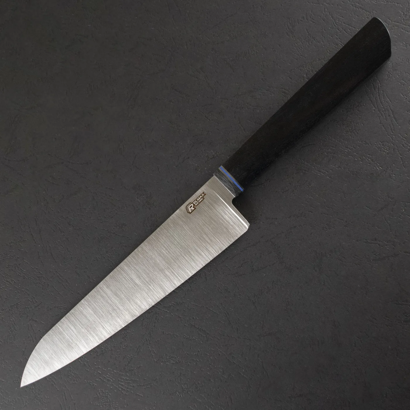 Фото Шеф-нож Quorus 180 Elmax на официальном сайте производителя QUORUS